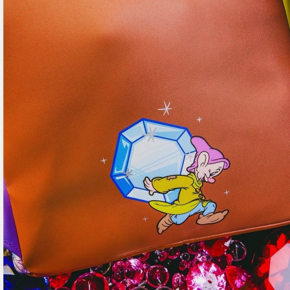 NWT Loungefly Disney Snow White Dopey Diamond Lenticular Mini Backpack - Picture 3 of 7